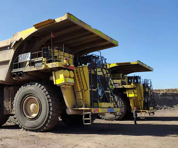 53/80R63 Luan Giant OTR Tires Massively Used on a Large Coal Mine of Inner Mongolia